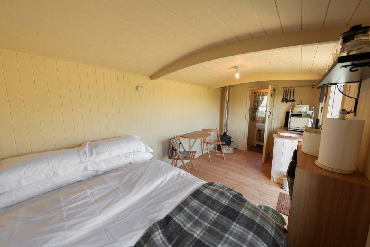 Avon Riverside Glamping Warwick  Exterior photo