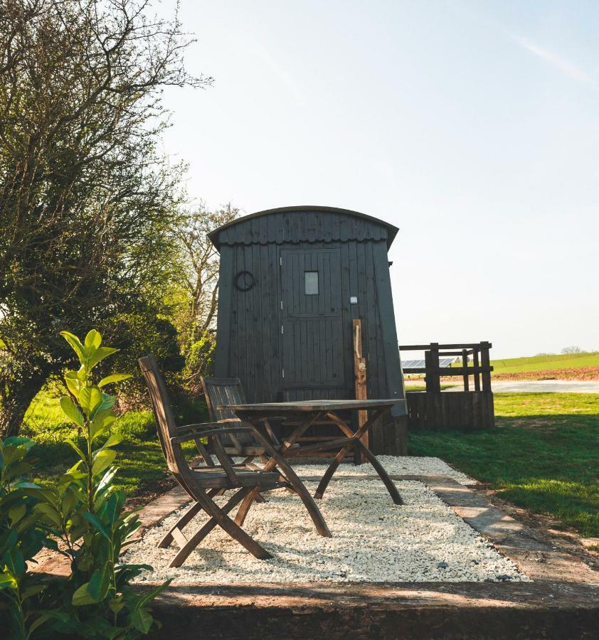 Avon Riverside Glamping Warwick  Exterior photo